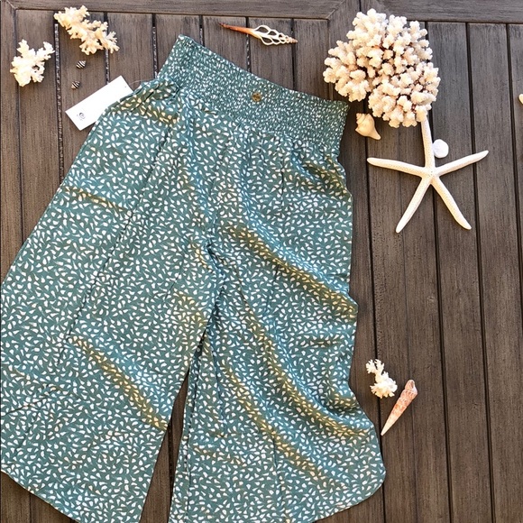 🌴🔆RIP CURL- IN THE TROPICS CROP PANTS🔆🌴 - Picture 10 of 11